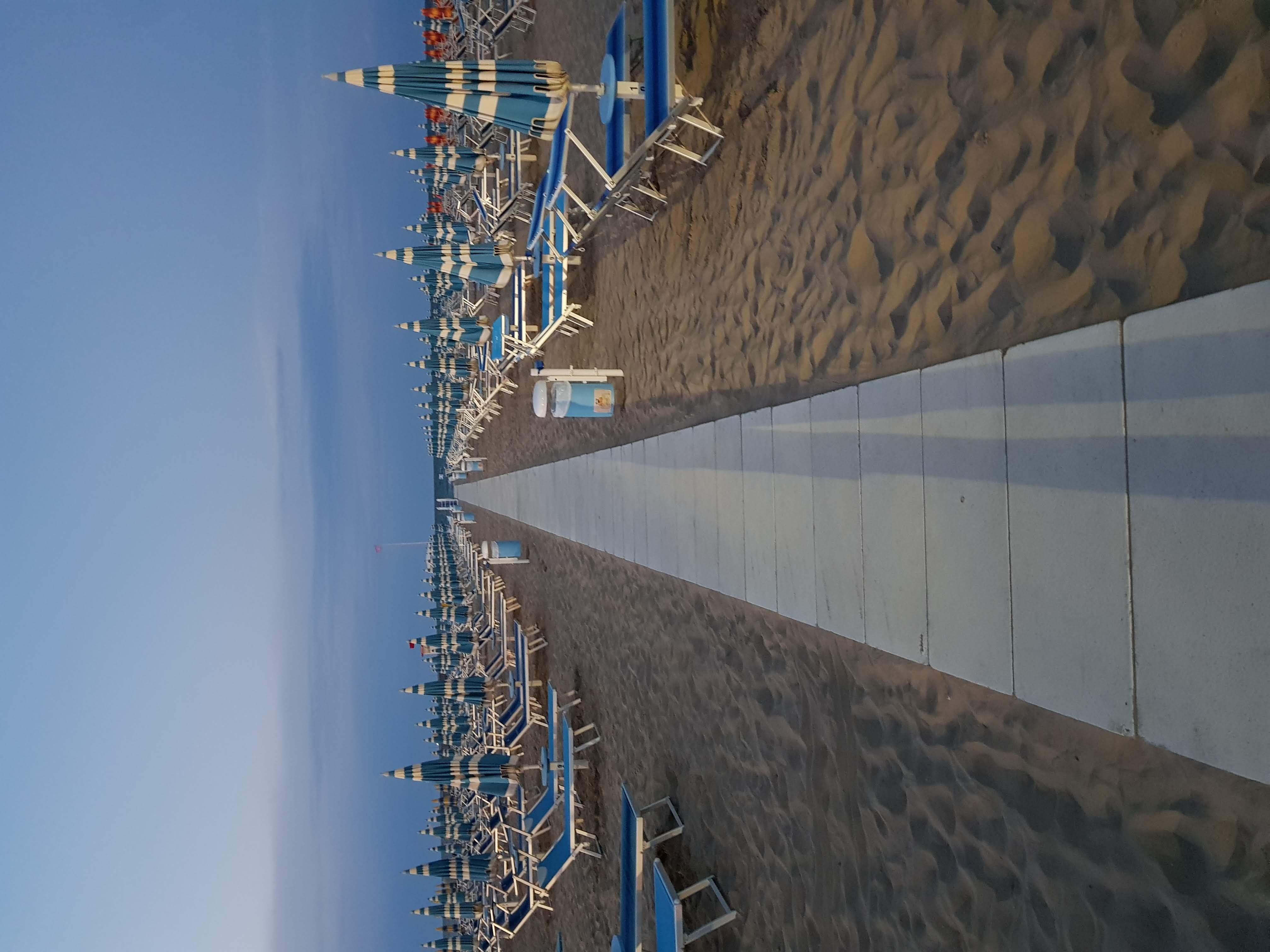 Hotel Savina Rimini Bagian luar foto